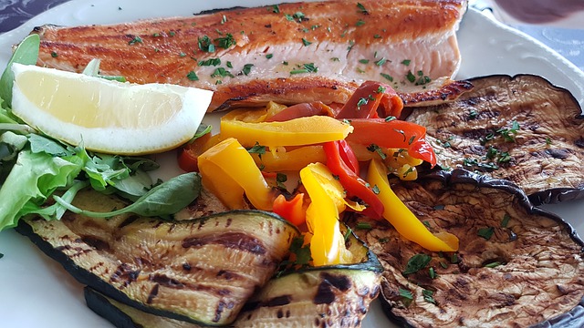 Lieu rôti aux spaghettis de légumes