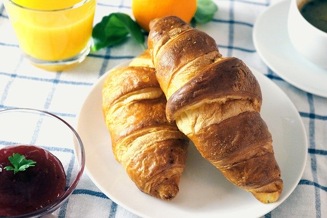 Croissant à la confiture mangue & vanille