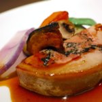 Foie gras à la vanille et au chocolat noir éclat de fève et sel marin