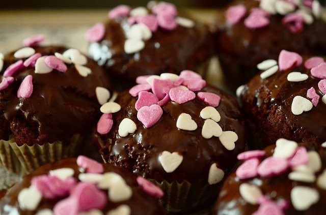 Muffins coeur fondant au chocolat au lait coco et vanille