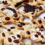 Tuiles fondantes de brie à la confiture de litchi & fleur d’oranger