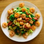 Salade de crevettes & fruits au vinaigre de framboises & vanille