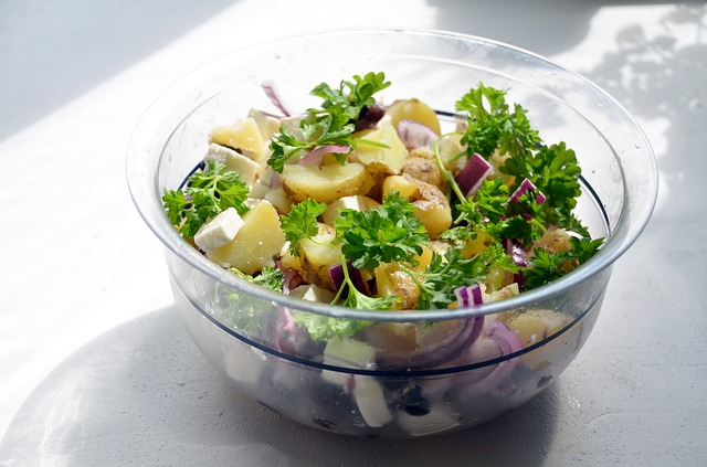 Salade de pommes de terre froide